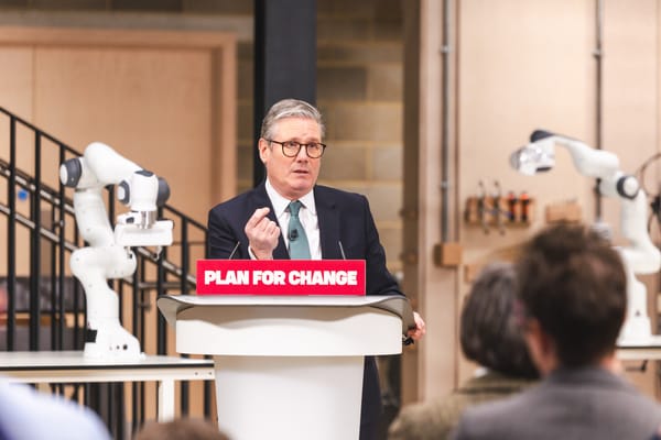 Keir Starmer announces ambitious plan to integrate AI into the UK's economy